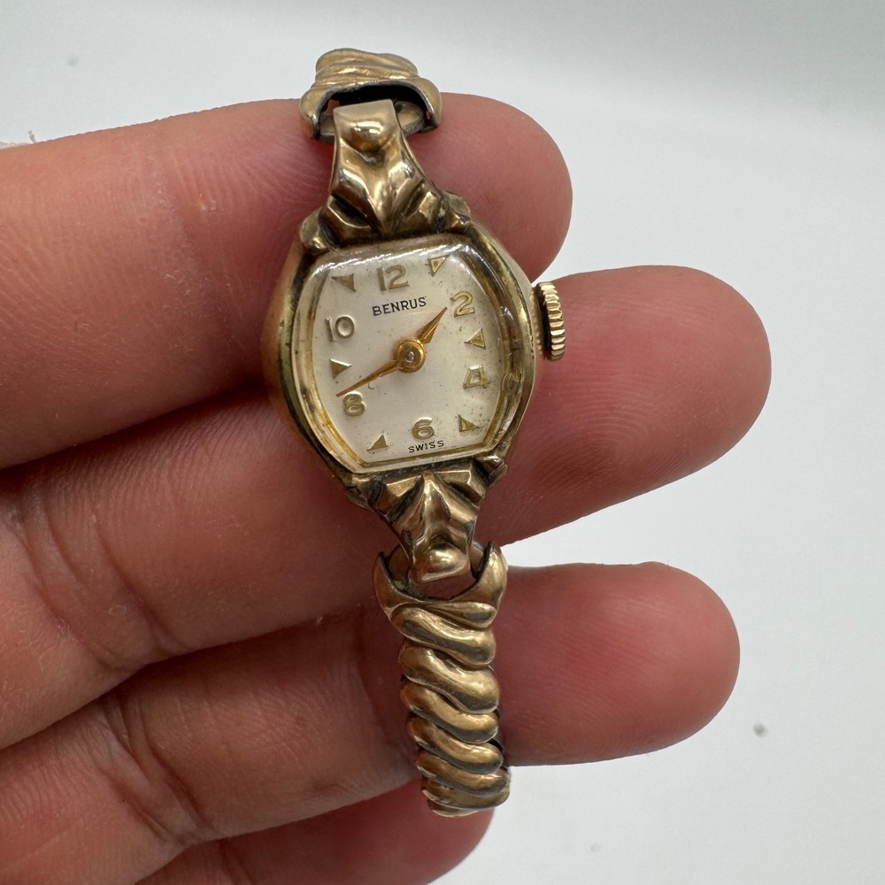 Vintage Benrus Women Watch 10K RGP Bezel Swiss Made Gold Tone working movement